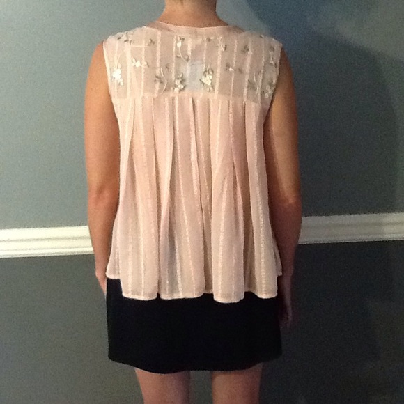 Sleeveless blouse by POL - Picture 7 of 7